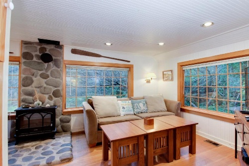 Beach Charm image 16