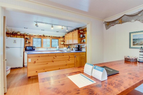 Beach Charm image 23